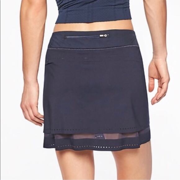 Athleta Laser Run Skort In Navy Size Small Tennis Golf Gorpcore - Picture 3 of 15